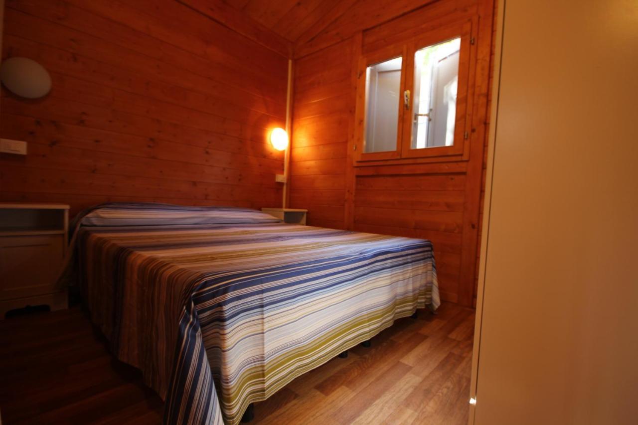 Hotel CAMPING CALATELLA parco di vacanza Marina di Massa Esterno foto