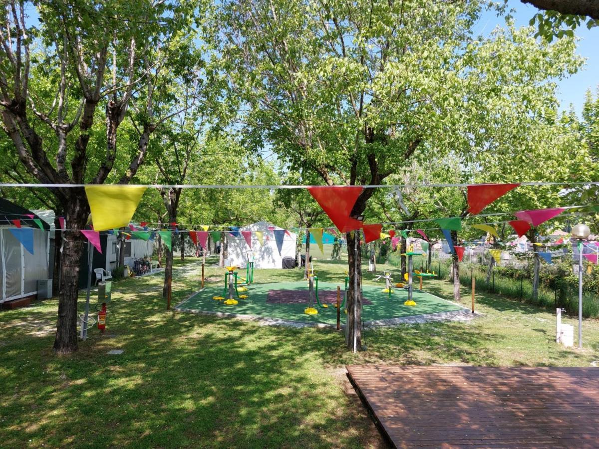 Hotel CAMPING CALATELLA parco di vacanza Marina di Massa Esterno foto
