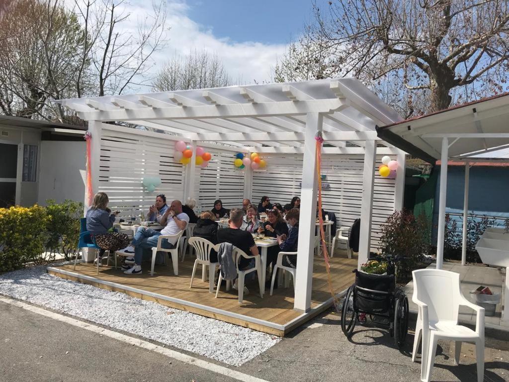 Hotel CAMPING CALATELLA parco di vacanza Marina di Massa Esterno foto
