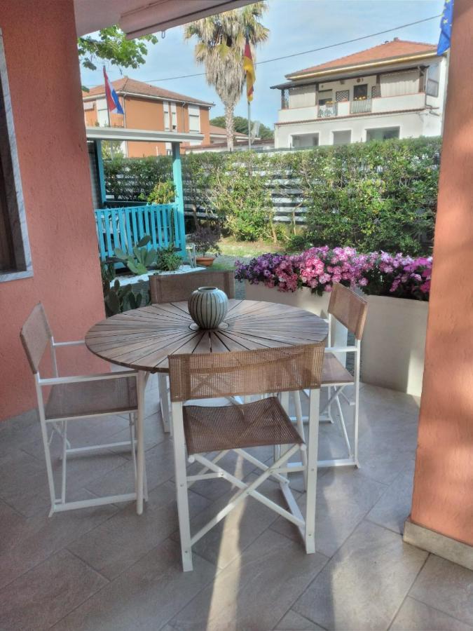 Hotel CAMPING CALATELLA parco di vacanza Marina di Massa Esterno foto